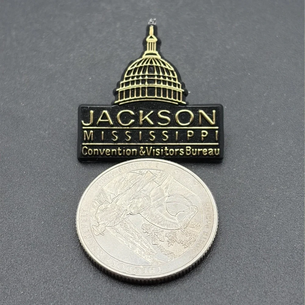 Jackson Mississippi‎ Convention & Visitors Bureau Plastic Lapel Hat Pin